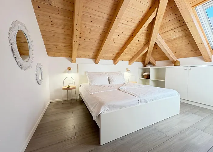 Villa Storija *
